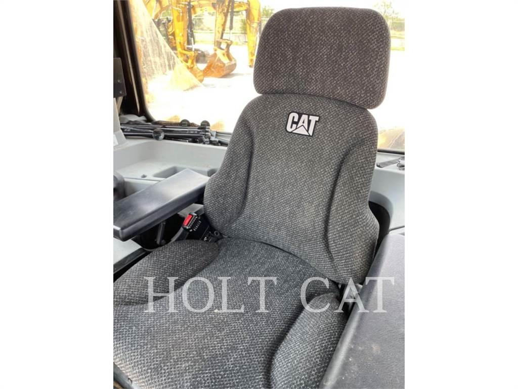 CAT D10T Buldozere pe senile