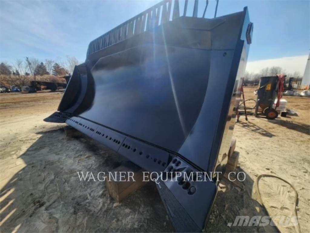 CAT D11T Buldozere pe senile