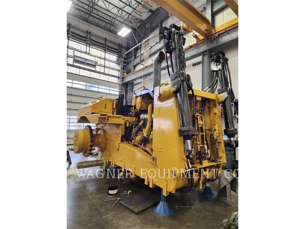 CAT D11T Buldozere pe senile