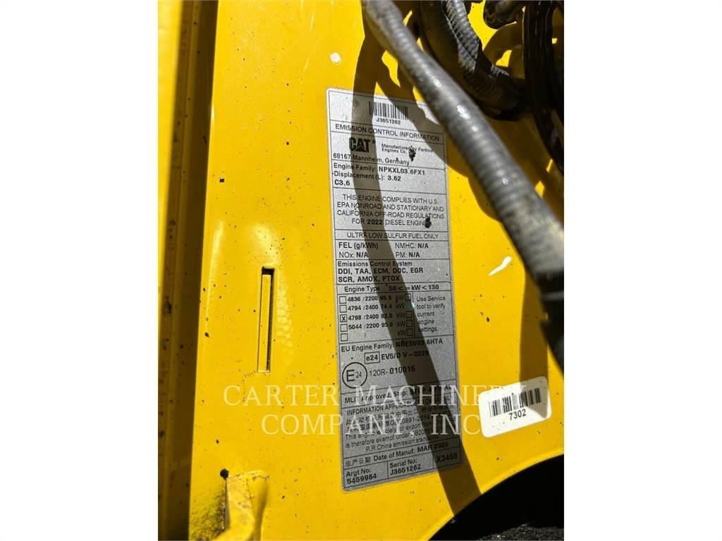 CAT D2 Buldozere pe senile