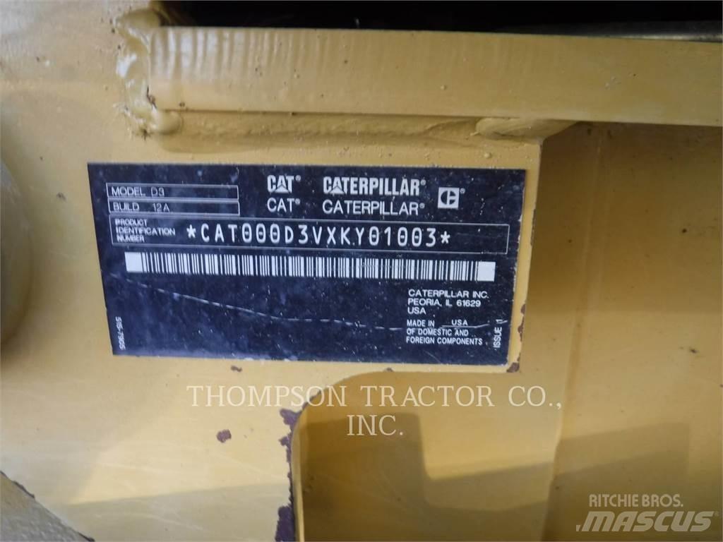 CAT D3 Buldozere pe senile