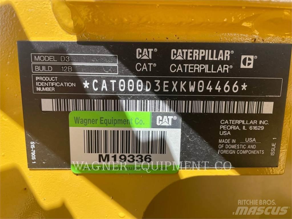 CAT D3 Buldozere pe senile