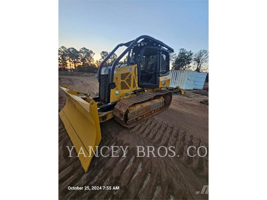 CAT D3 Buldozere pe senile