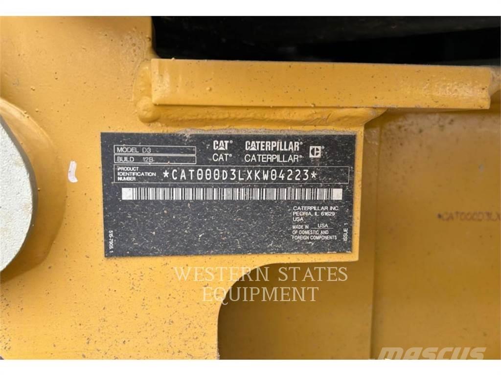 CAT D3 Buldozere pe senile
