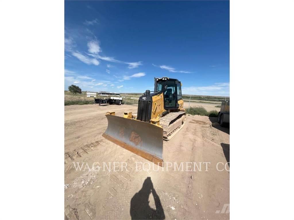 CAT D3 Buldozere pe senile