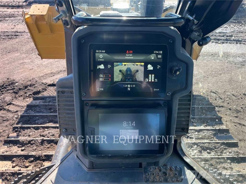 CAT D3 Buldozere pe senile