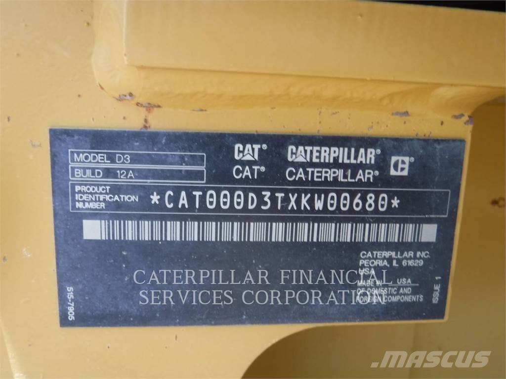 CAT D3-12 Buldozere pe senile