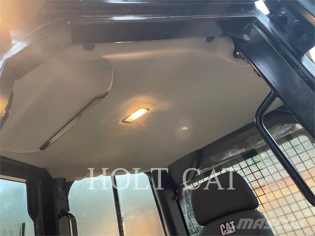 CAT D3-12LGP Buldozere pe senile