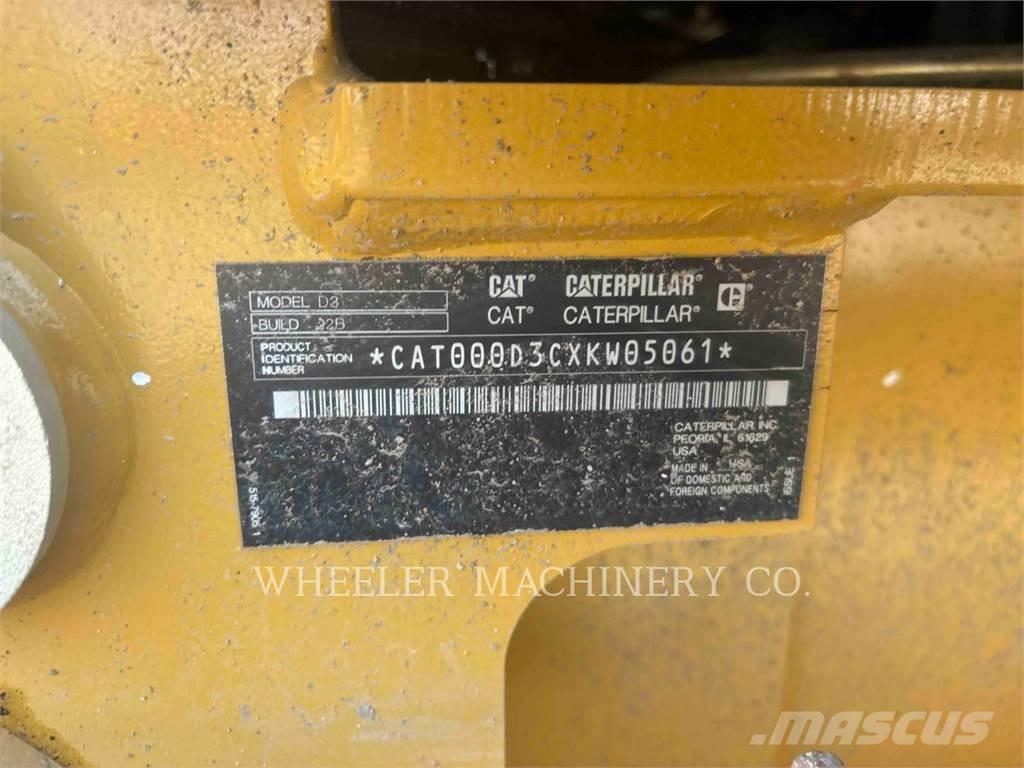 CAT D3 XL Buldozere pe senile