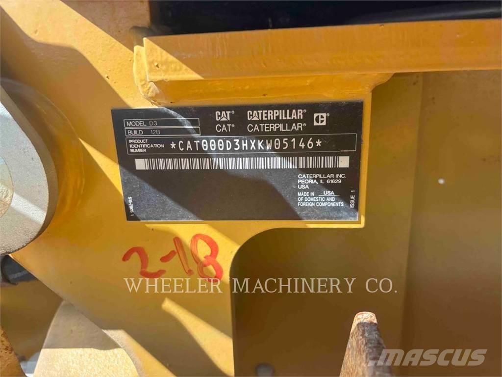 CAT D3 XL Buldozere pe senile