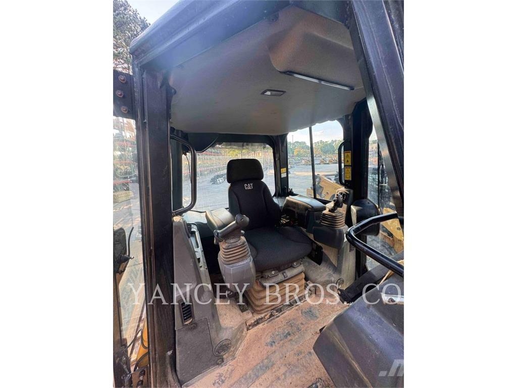 CAT D312 Buldozere pe senile