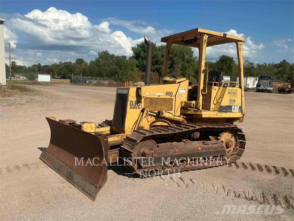 CAT D3C Buldozere pe senile