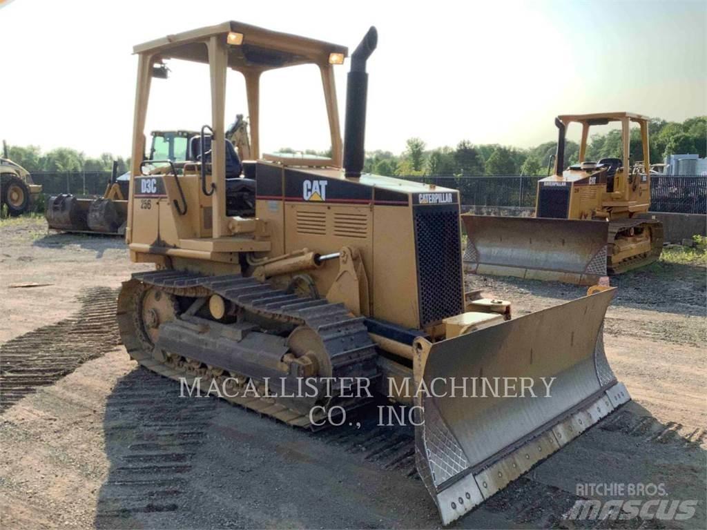 CAT D3CIII Buldozere pe senile