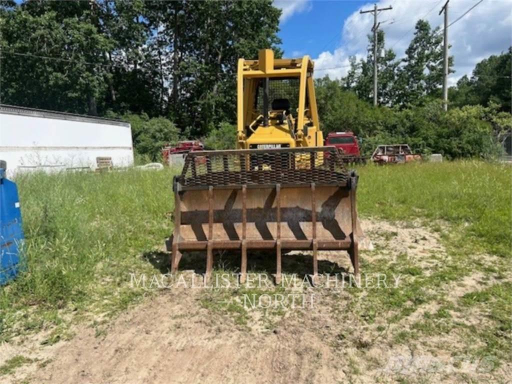 CAT D3GX Buldozere pe senile