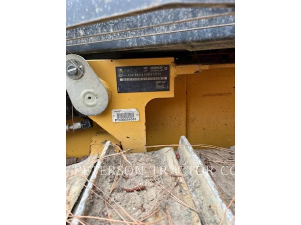 CAT D4 Buldozere pe senile