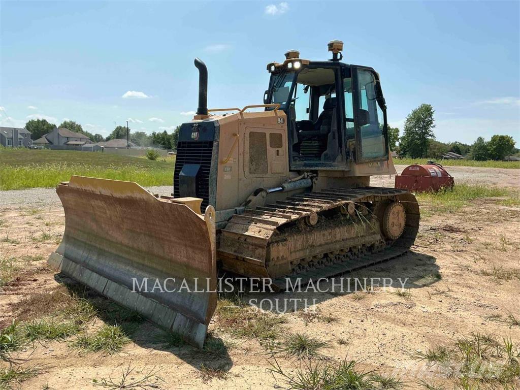 CAT D4 Buldozere pe senile