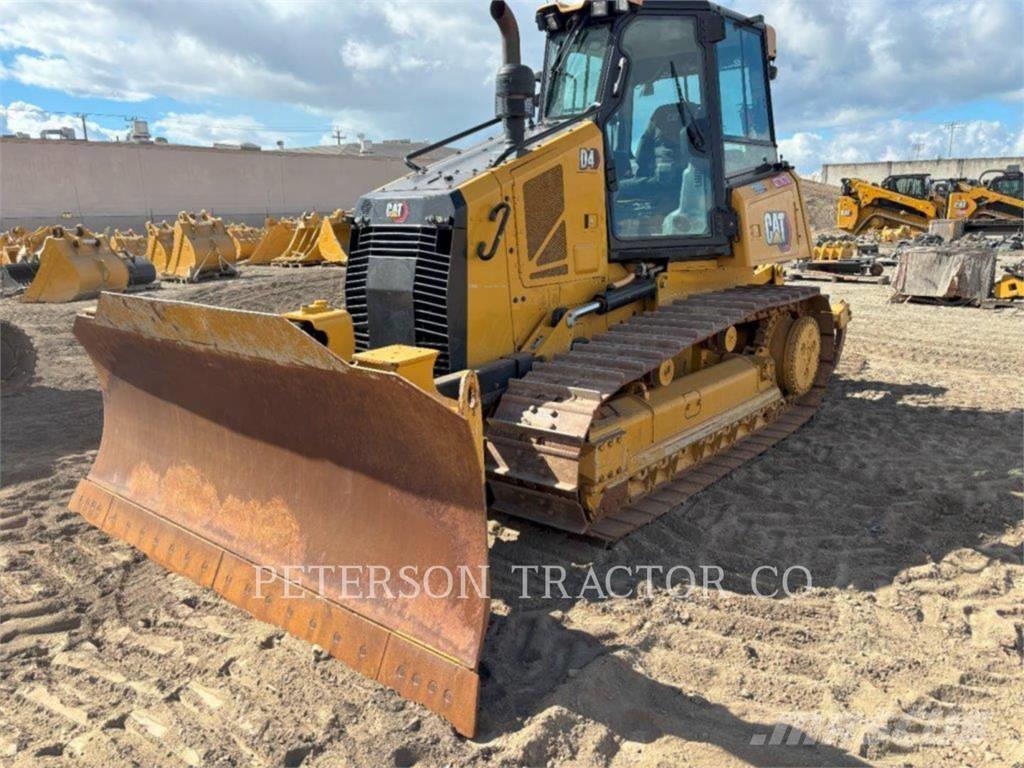 CAT D4 Buldozere pe senile