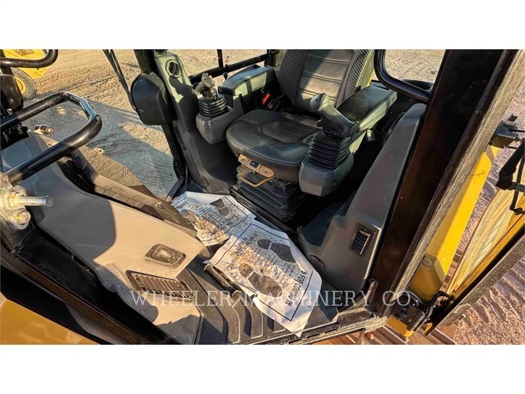 CAT D4 XL Buldozere pe senile