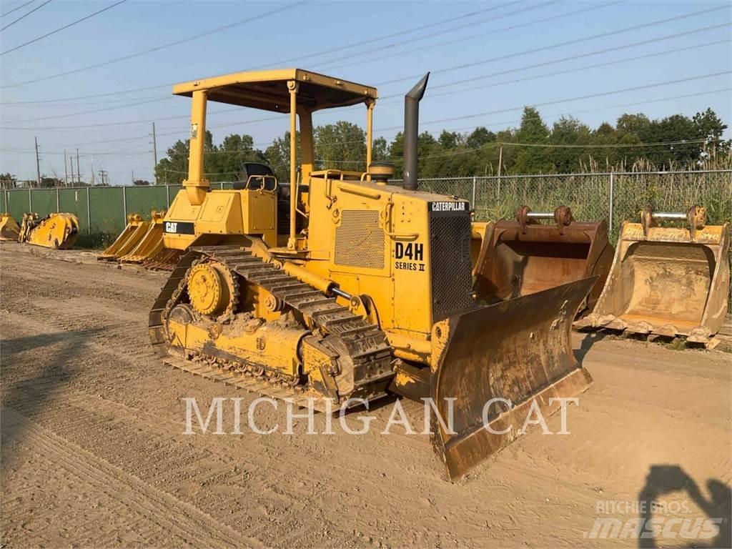CAT D4H Buldozere pe senile