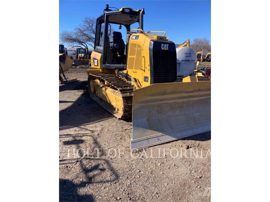 CAT D4K2 Buldozere pe senile