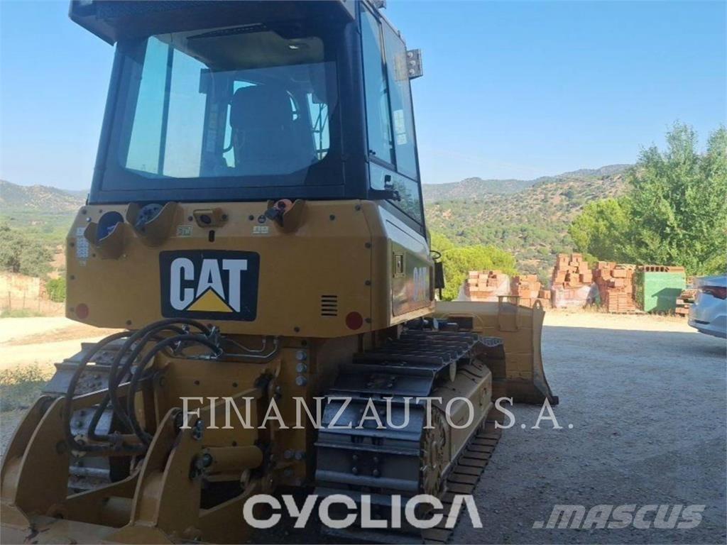 CAT D4K2 Buldozere pe senile