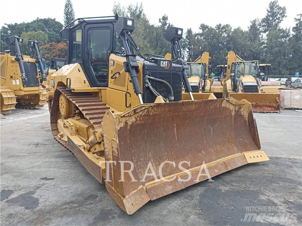 CAT D5 Buldozere pe senile