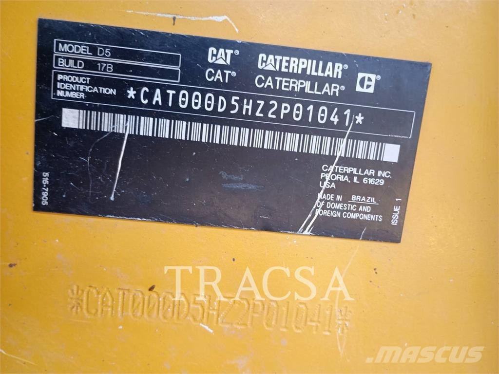 CAT D5 Buldozere pe senile