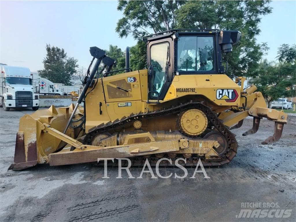 CAT D5 Buldozere pe senile