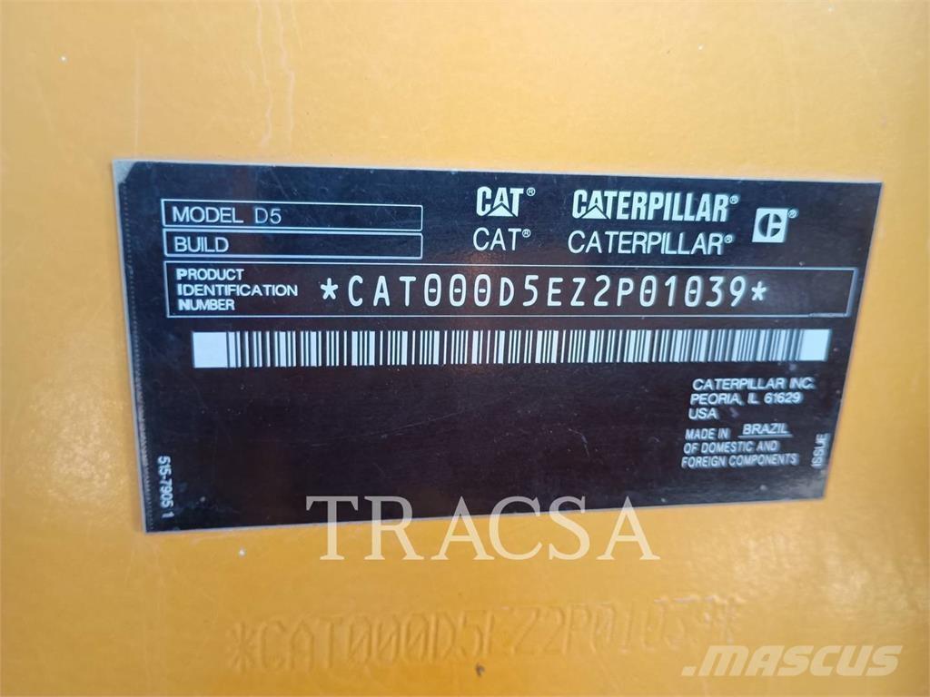 CAT D5 Buldozere pe senile