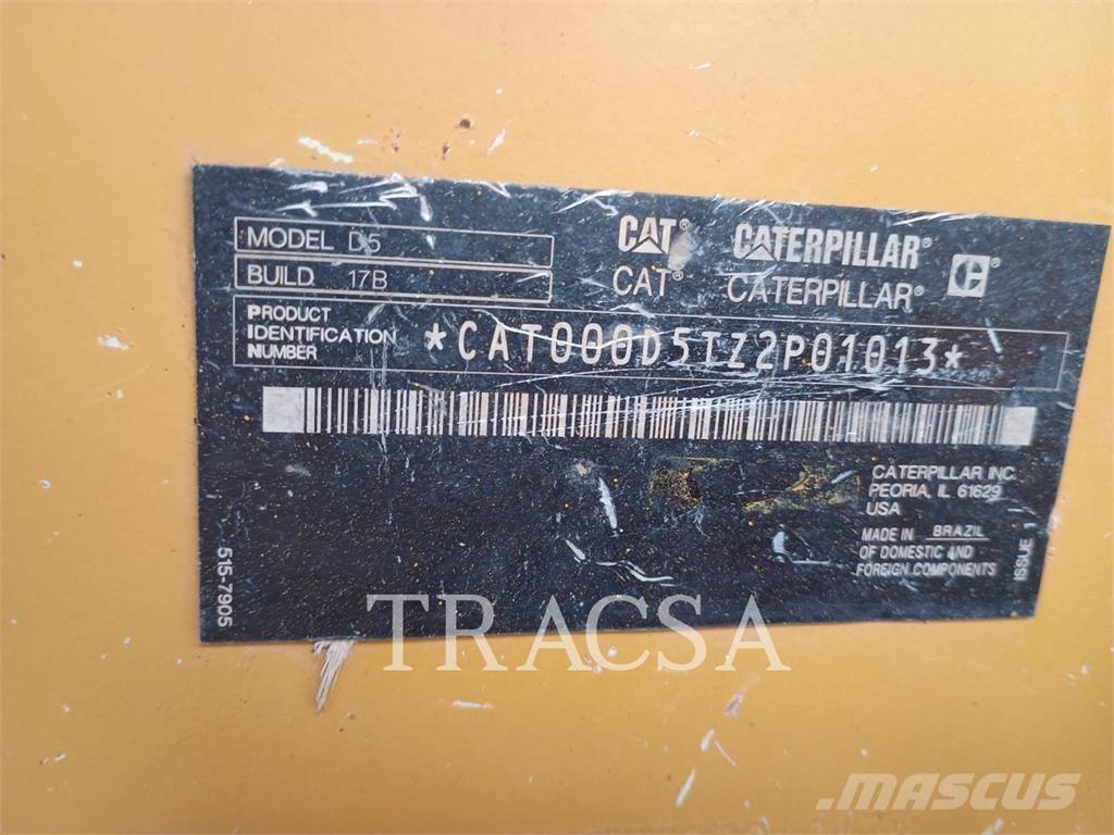 CAT D5 Buldozere pe senile