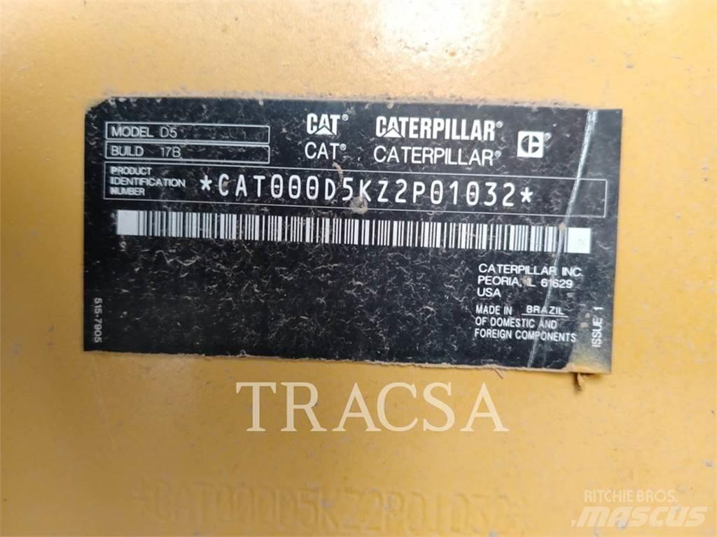 CAT D5 Buldozere pe senile