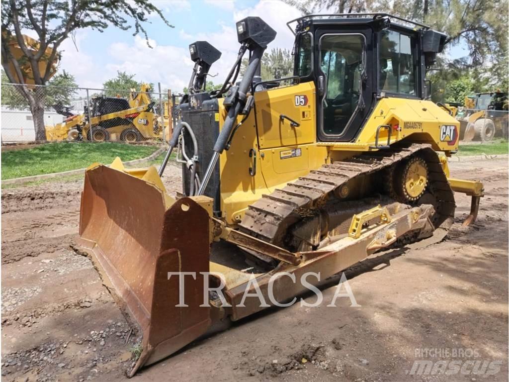 CAT D5 Buldozere pe senile