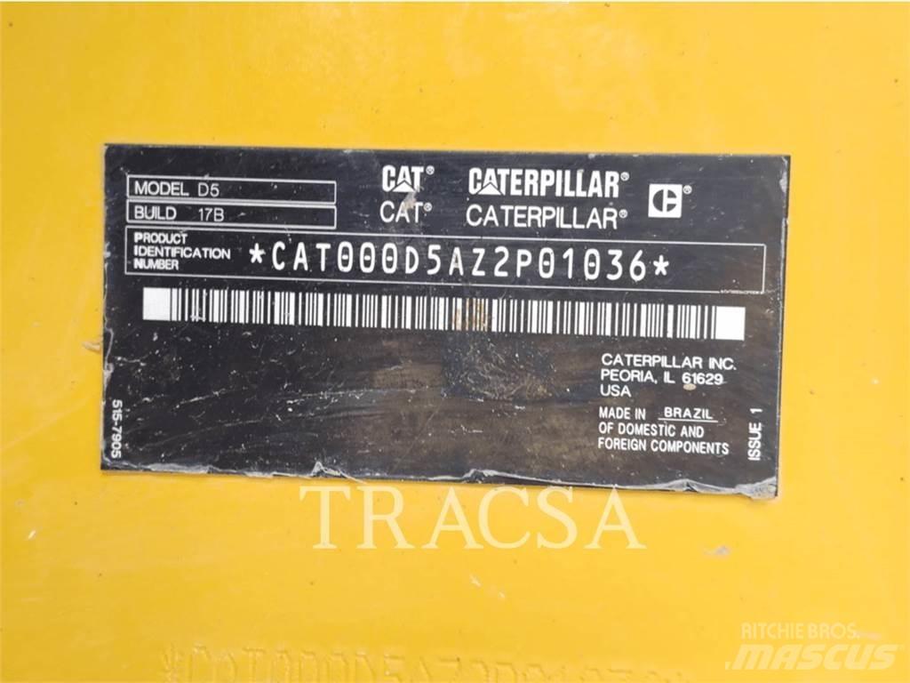 CAT D5 Buldozere pe senile