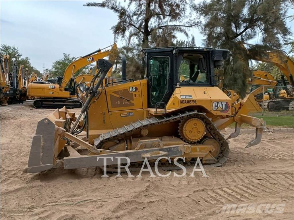 CAT D5 Buldozere pe senile