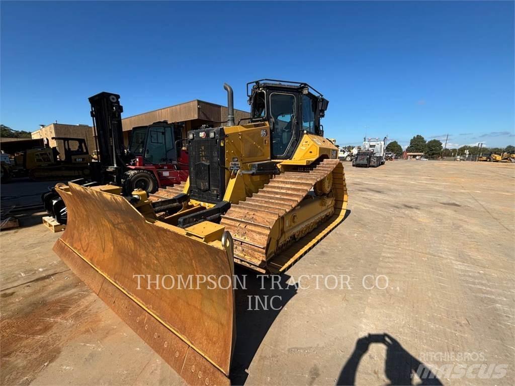 CAT D5 Buldozere pe senile