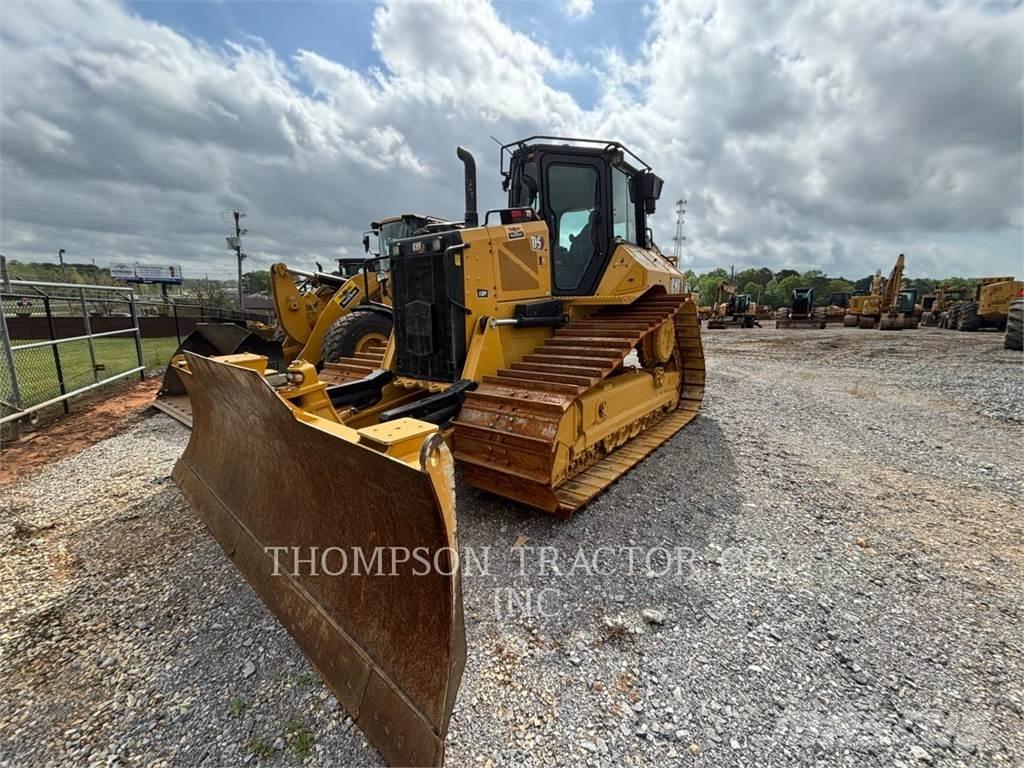 CAT D5 Buldozere pe senile