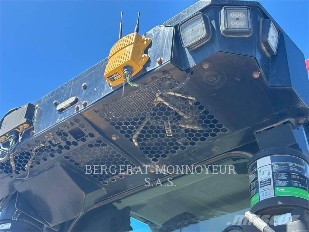 CAT D5 Buldozere pe senile