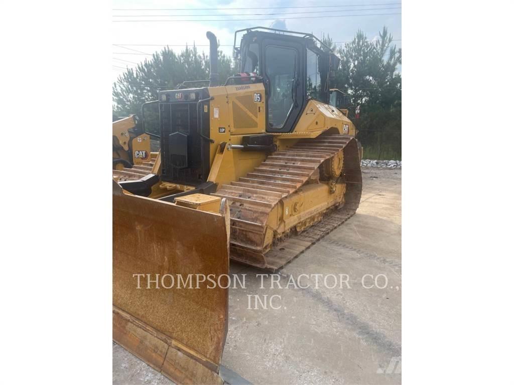 CAT D5 Buldozere pe senile