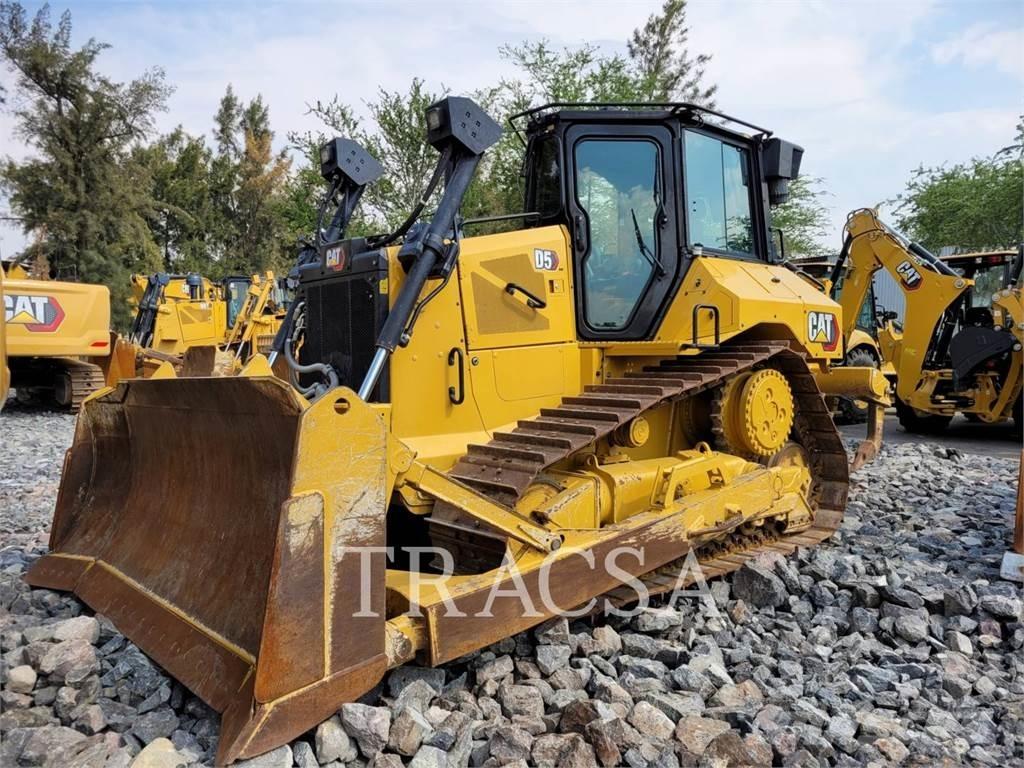 CAT D5 Buldozere pe senile