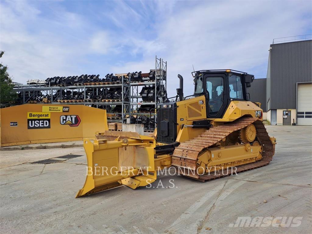 CAT D5 Buldozere pe senile