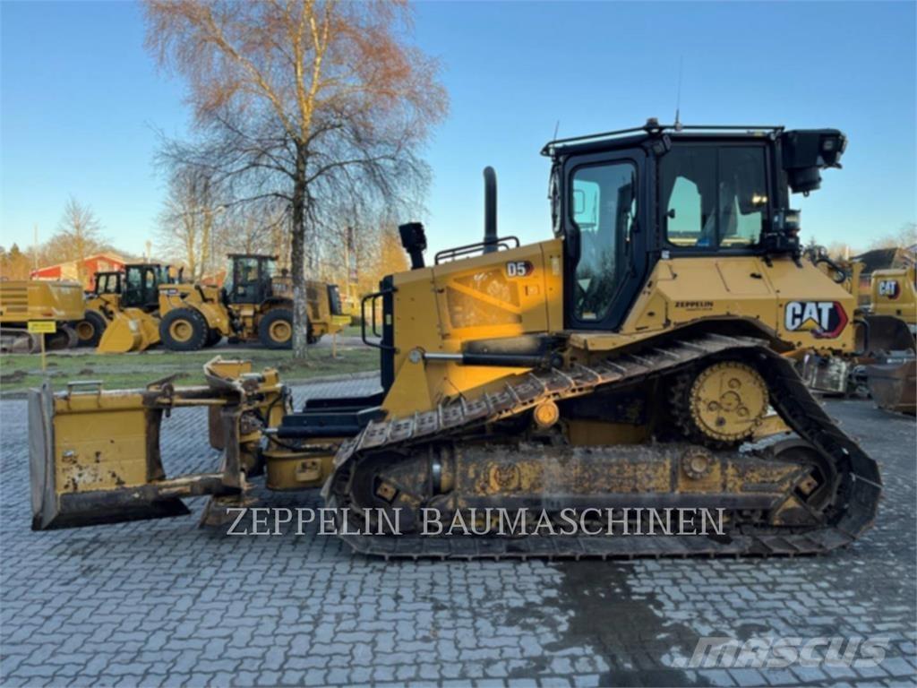 CAT D5 Buldozere pe senile