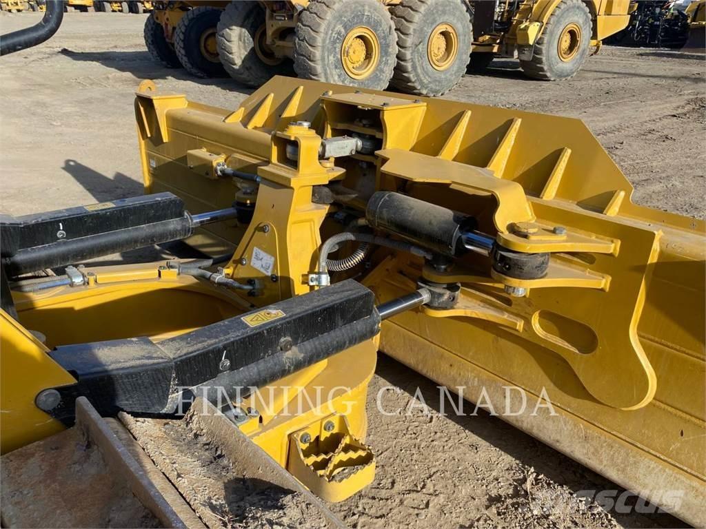 CAT D5-17 Buldozere pe senile