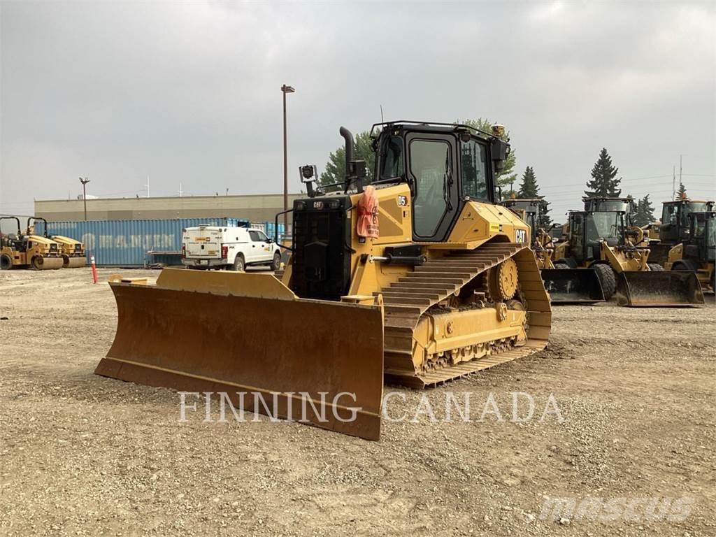 CAT D5-17 Buldozere pe senile