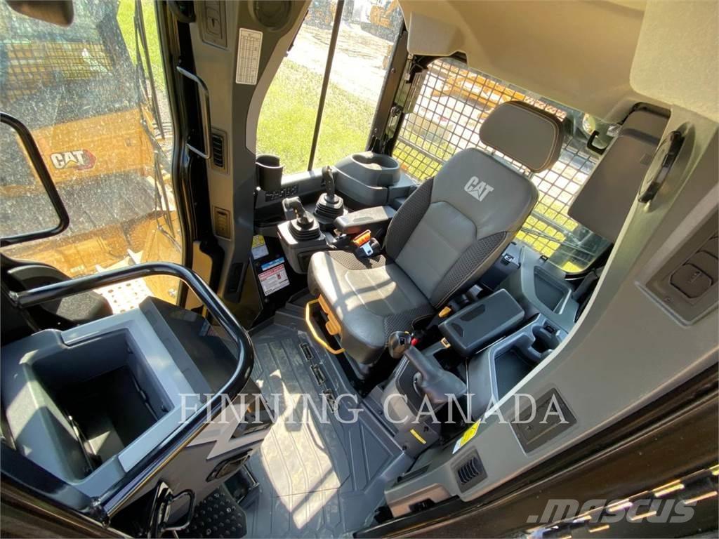CAT D5-17 Buldozere pe senile