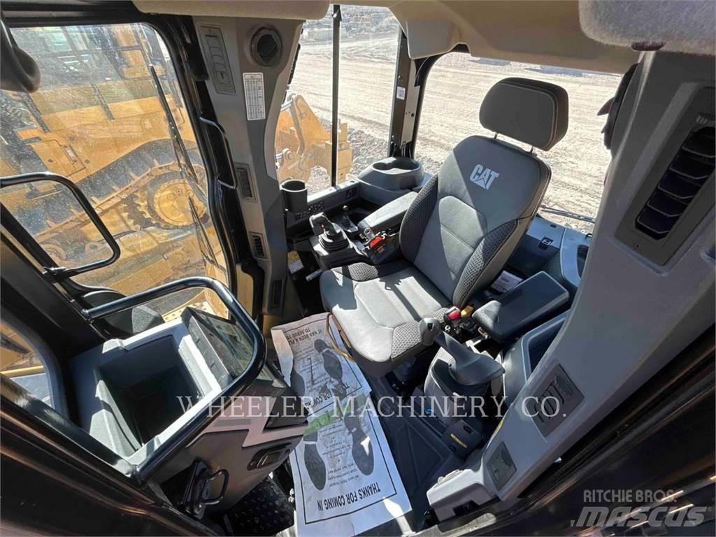 CAT D5-17 XL Buldozere pe senile