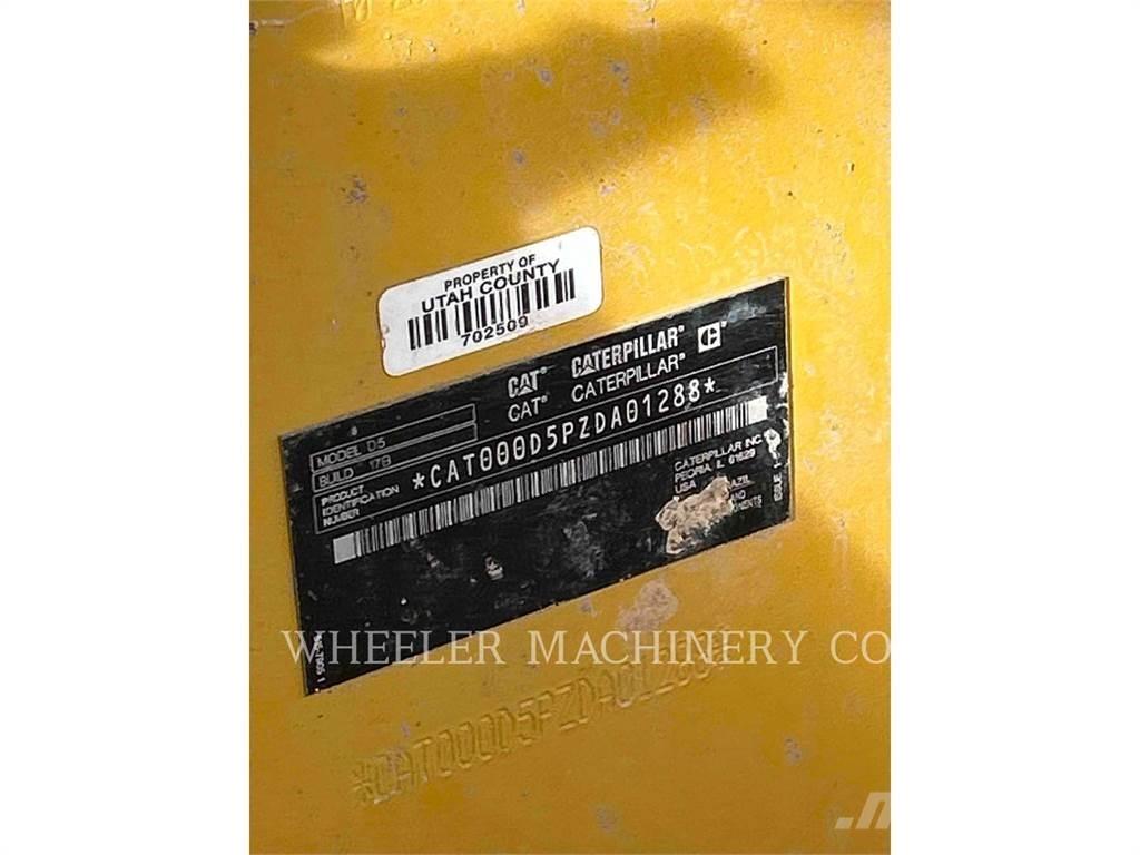 CAT D5-17 XL Buldozere pe senile