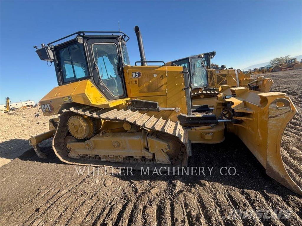 CAT D5-17 XL Buldozere pe senile