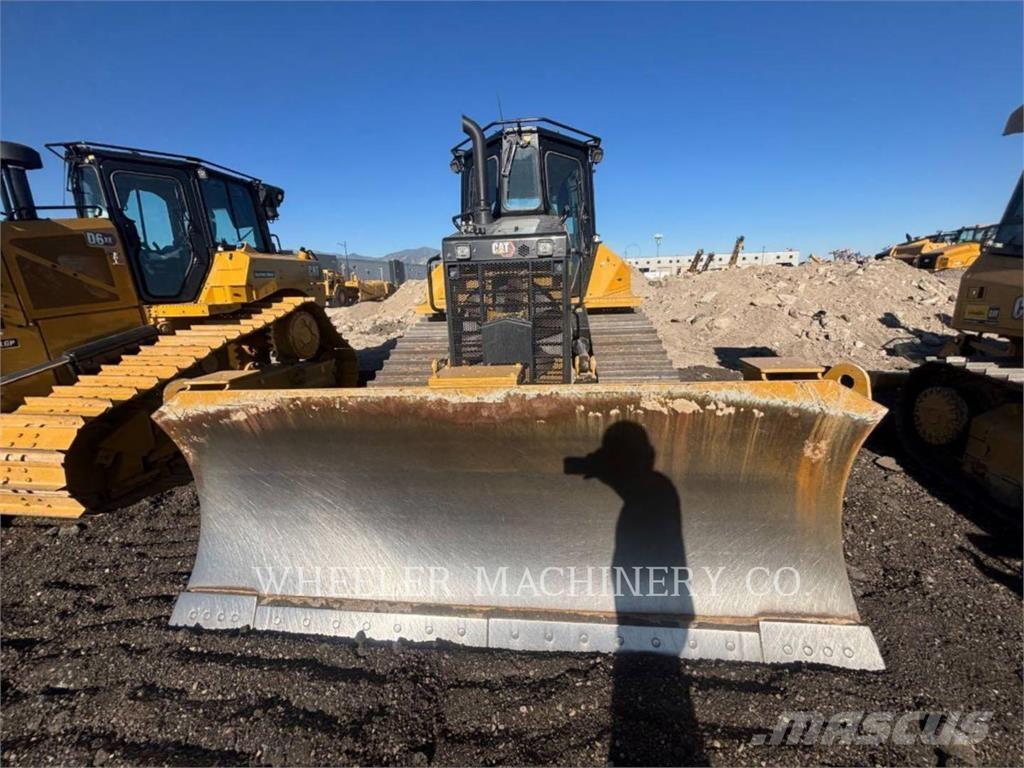 CAT D5-17 XL Buldozere pe senile