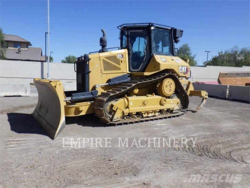 CAT D5-17VP T1 Buldozere pe senile