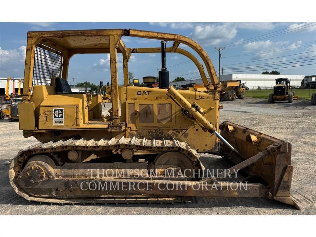 CAT D5B Buldozere pe senile